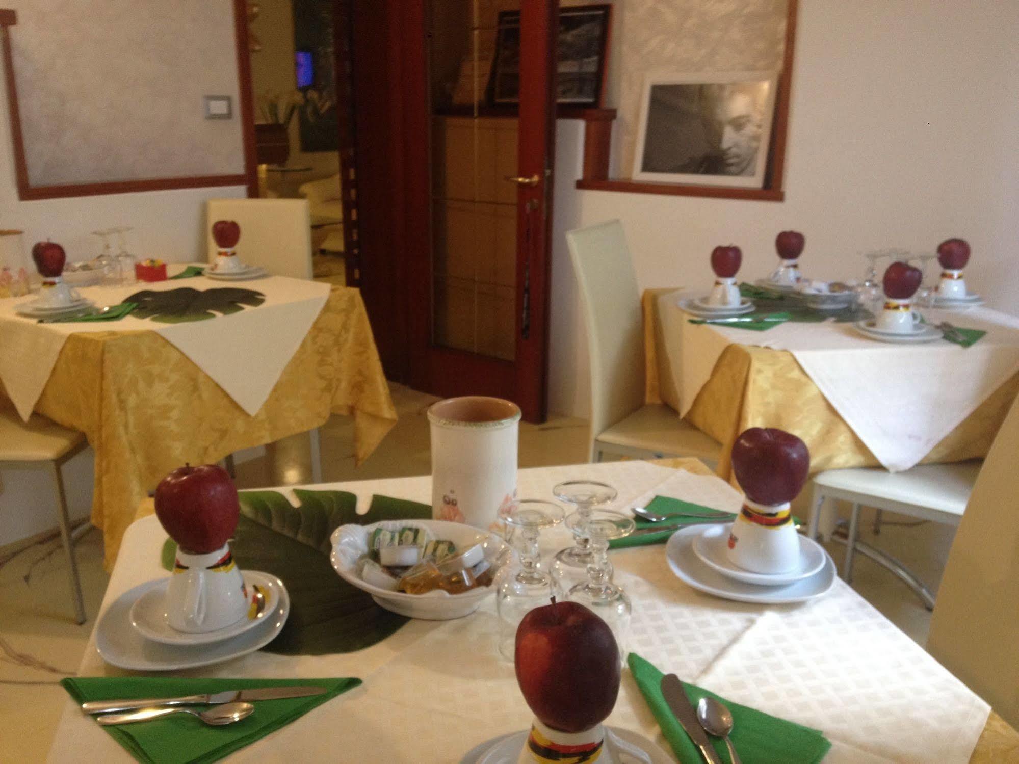 Hotel Derby Bellaria-Igea Marina Extérieur photo